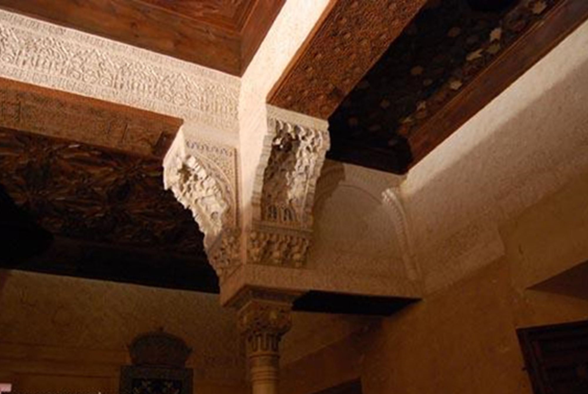 visits Alhambra experiences Night visit Nasrid Palaces